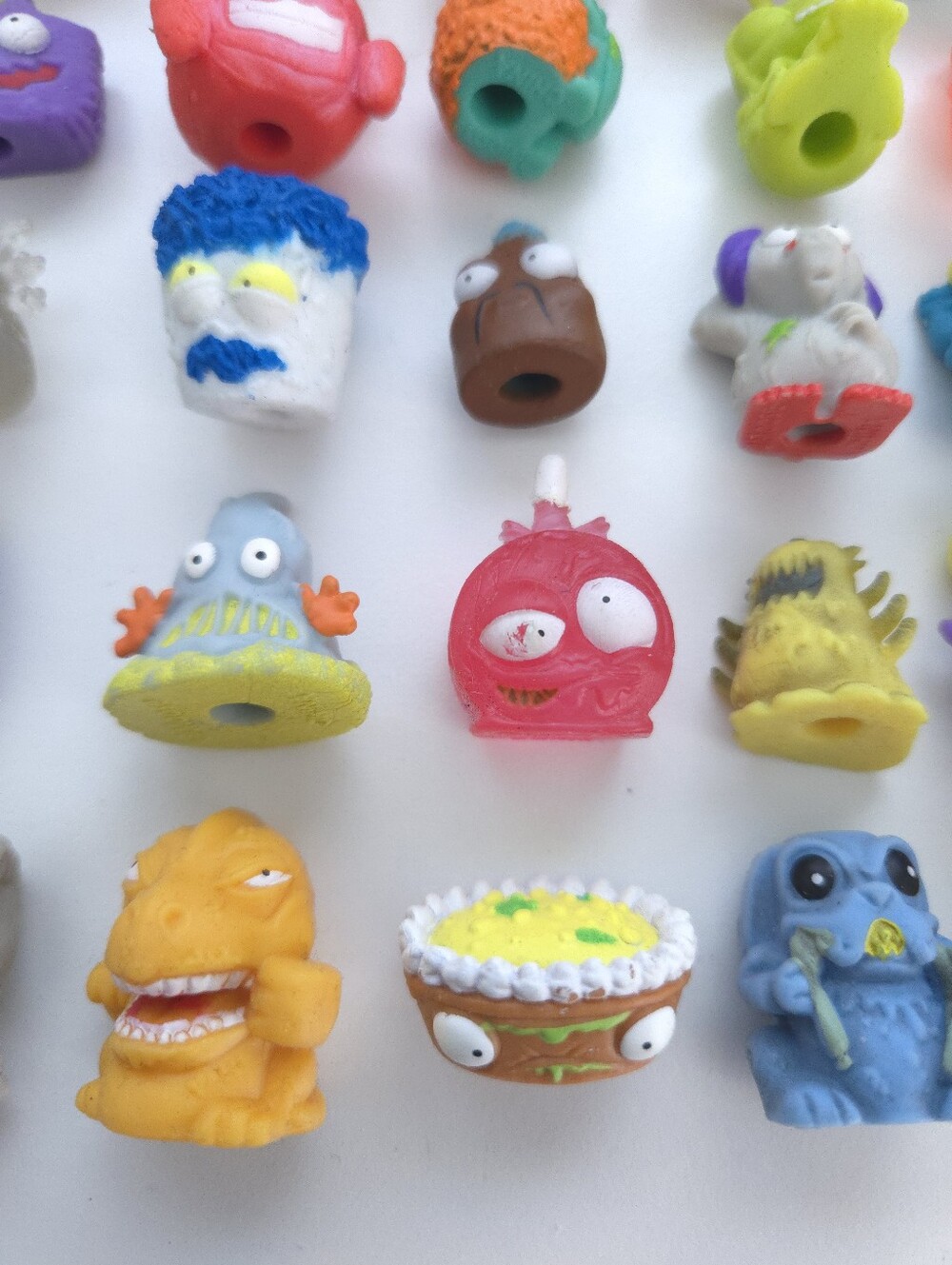 Moose Toys Track Pack Grossery Gang Mini Figures and Trash Cans - Picture 9 of 16